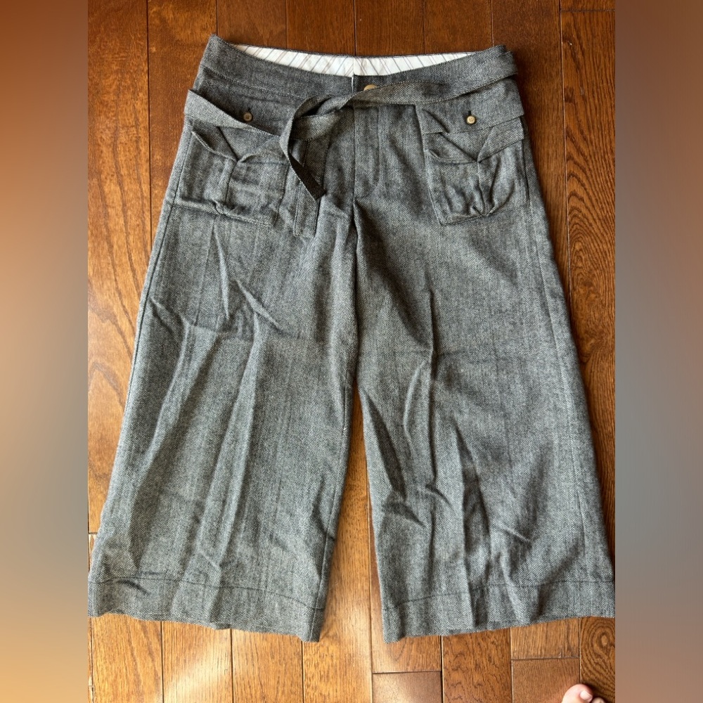 Mid calf tweed pants